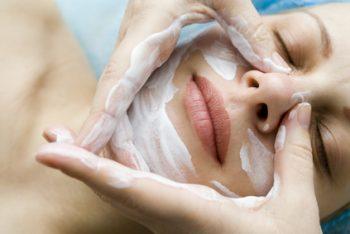Melasma: Cómo eliminar las manchas marrones de la cara